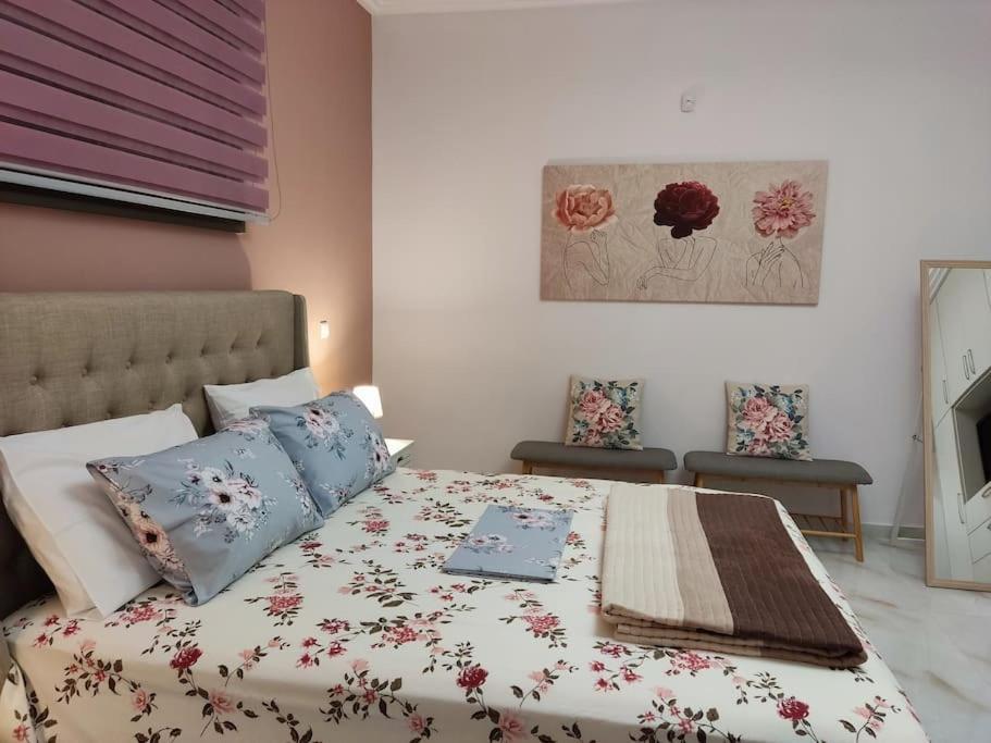 Ebony And Ivory Suites โดรเซีย ภายนอก รูปภาพ