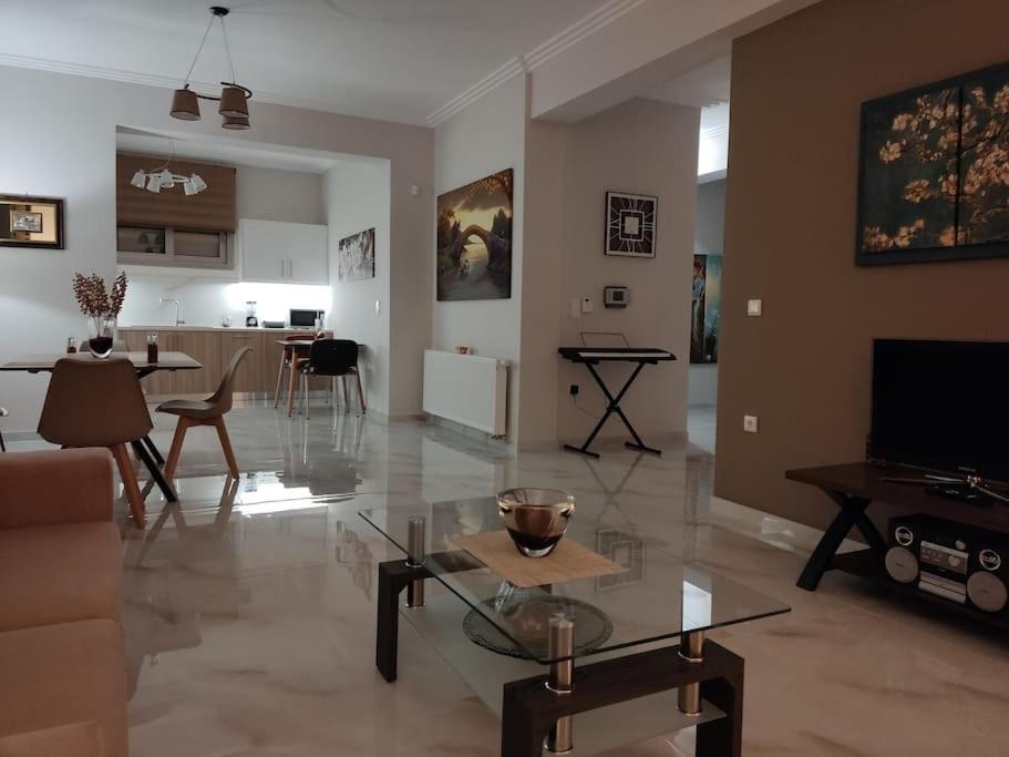 Ebony And Ivory Suites โดรเซีย ภายนอก รูปภาพ