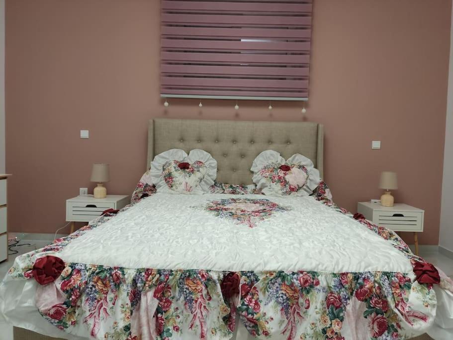 Ebony And Ivory Suites โดรเซีย ภายนอก รูปภาพ