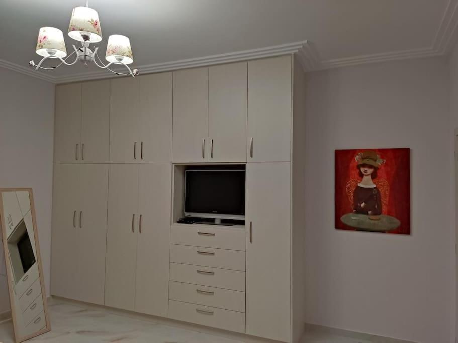Ebony And Ivory Suites โดรเซีย ภายนอก รูปภาพ